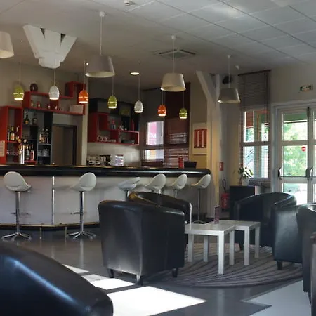 Brit Hotel Confort Lyon Dardilly 2*