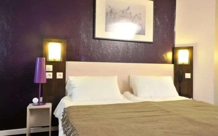 Brit Confort Lyon Hotel 2*